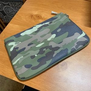 NWT Thirty-One Camouflage Mini Ruby Camo